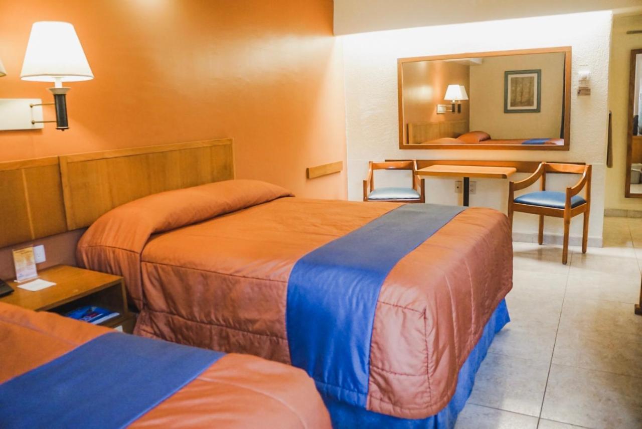 Hotel Jaragua โบกา เดล ริโอ ภายนอก รูปภาพ
