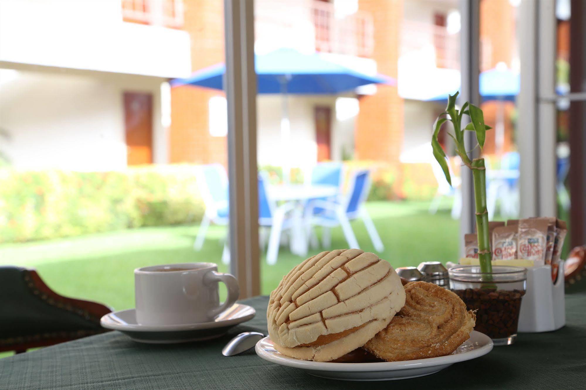 Hotel Jaragua โบกา เดล ริโอ ภายนอก รูปภาพ